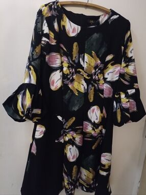 ILE New York Elegant Trumpet Shaped Balloon Sleeve Floral Zip Up Mini Dress 16